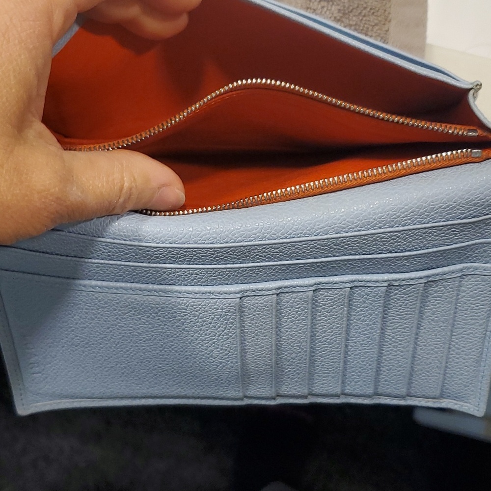 Elegant Blue Women's Wallet BVLGARI - Picture 6 of 6